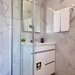 Aurora Abode Apartmán *