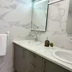 Aurora Abode Apartmán